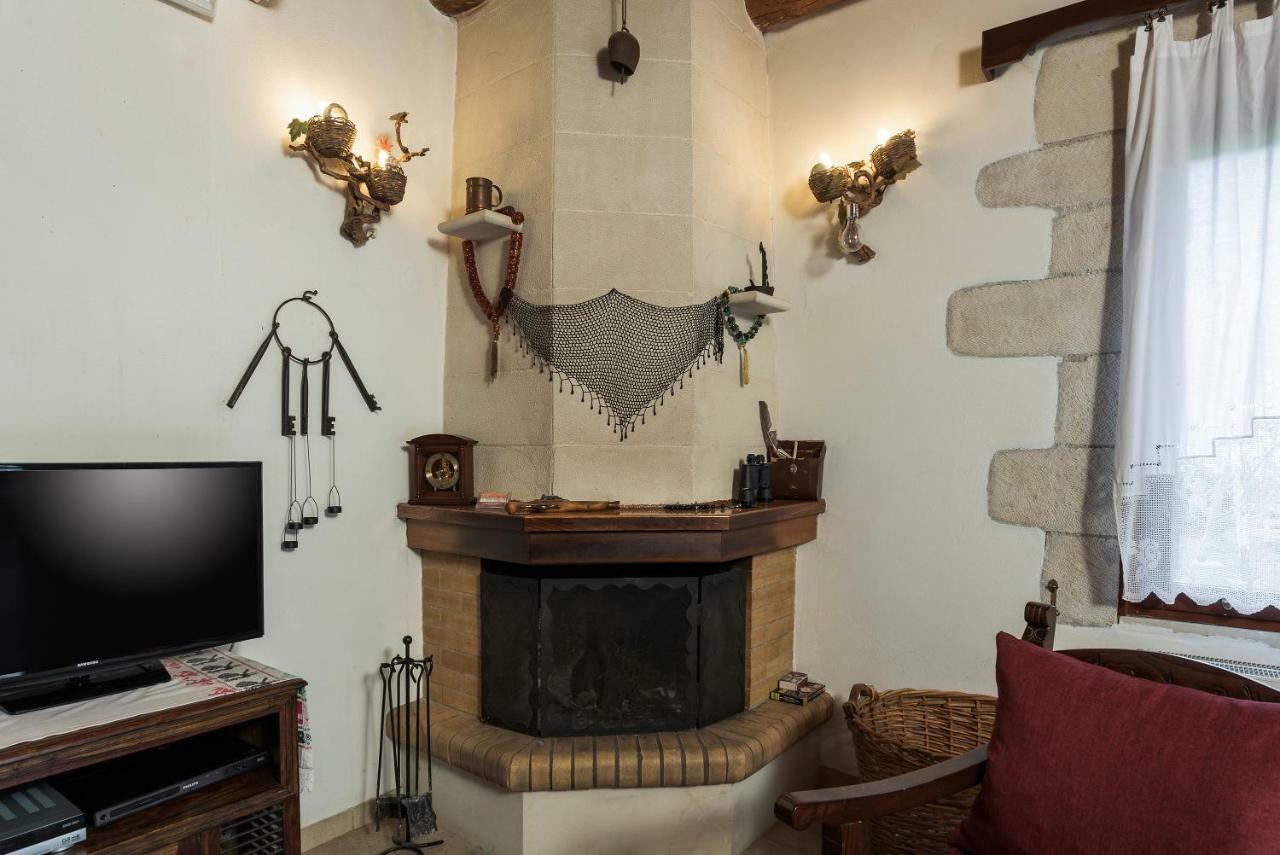 Villa Aloni Fílippos Екстериор снимка